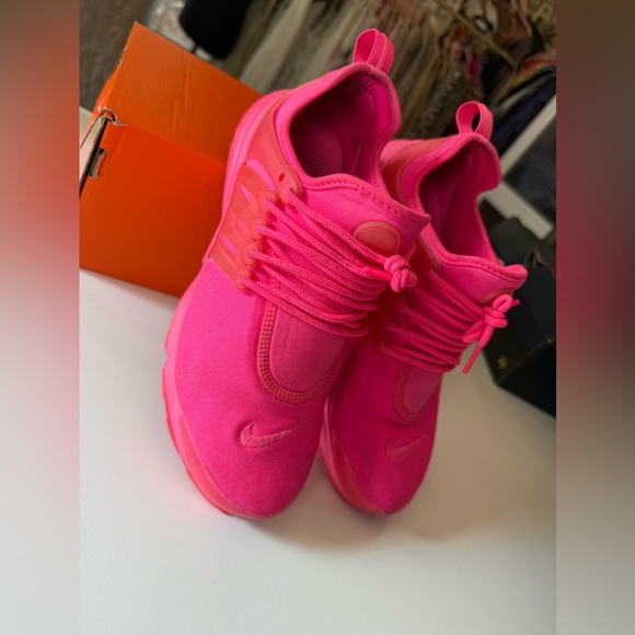 Nike Shoes - Nike Air Presto Hyper Pink sneakers shoes size 8